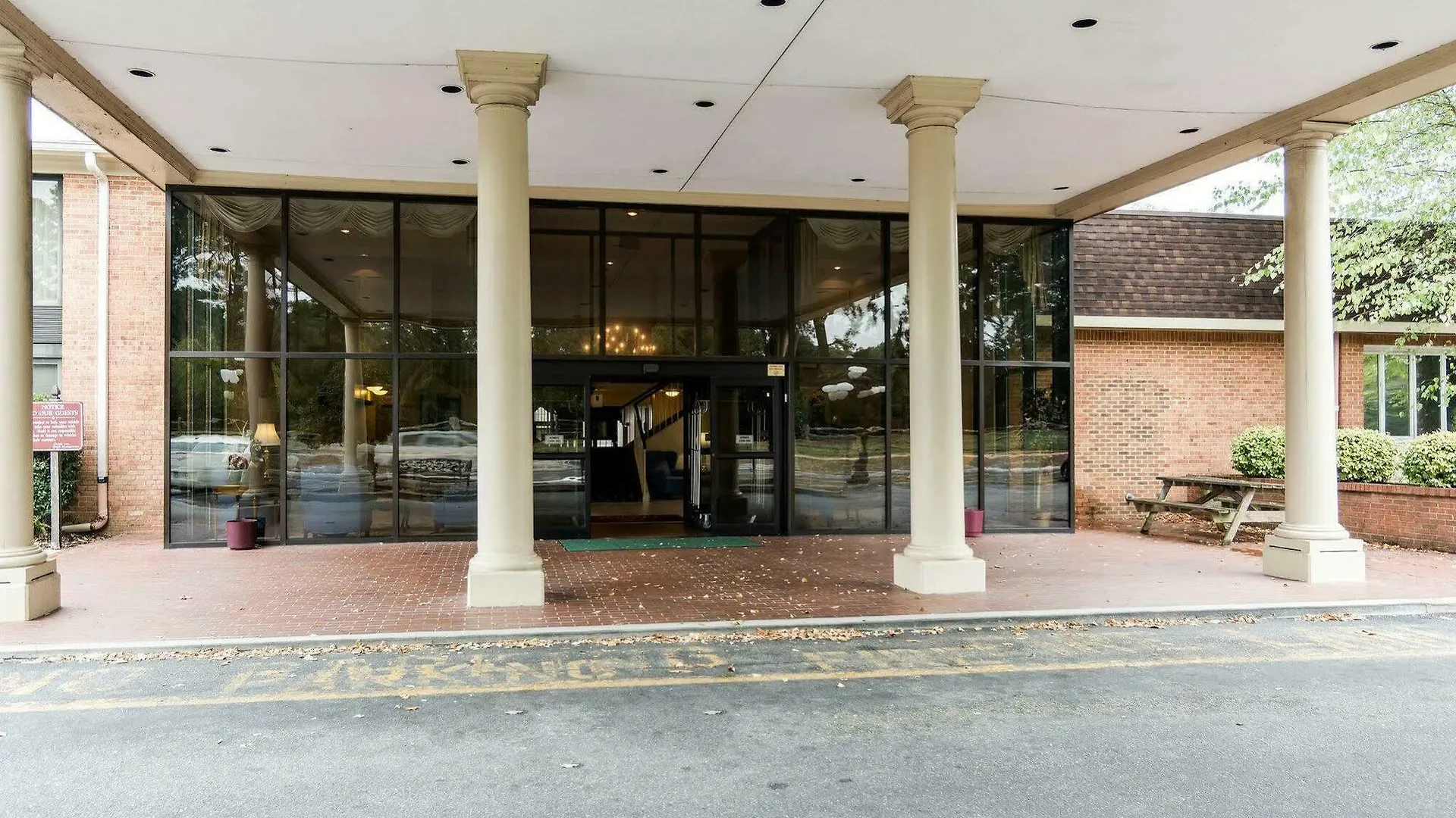 Best Western Williamsburg Historic District Hotel